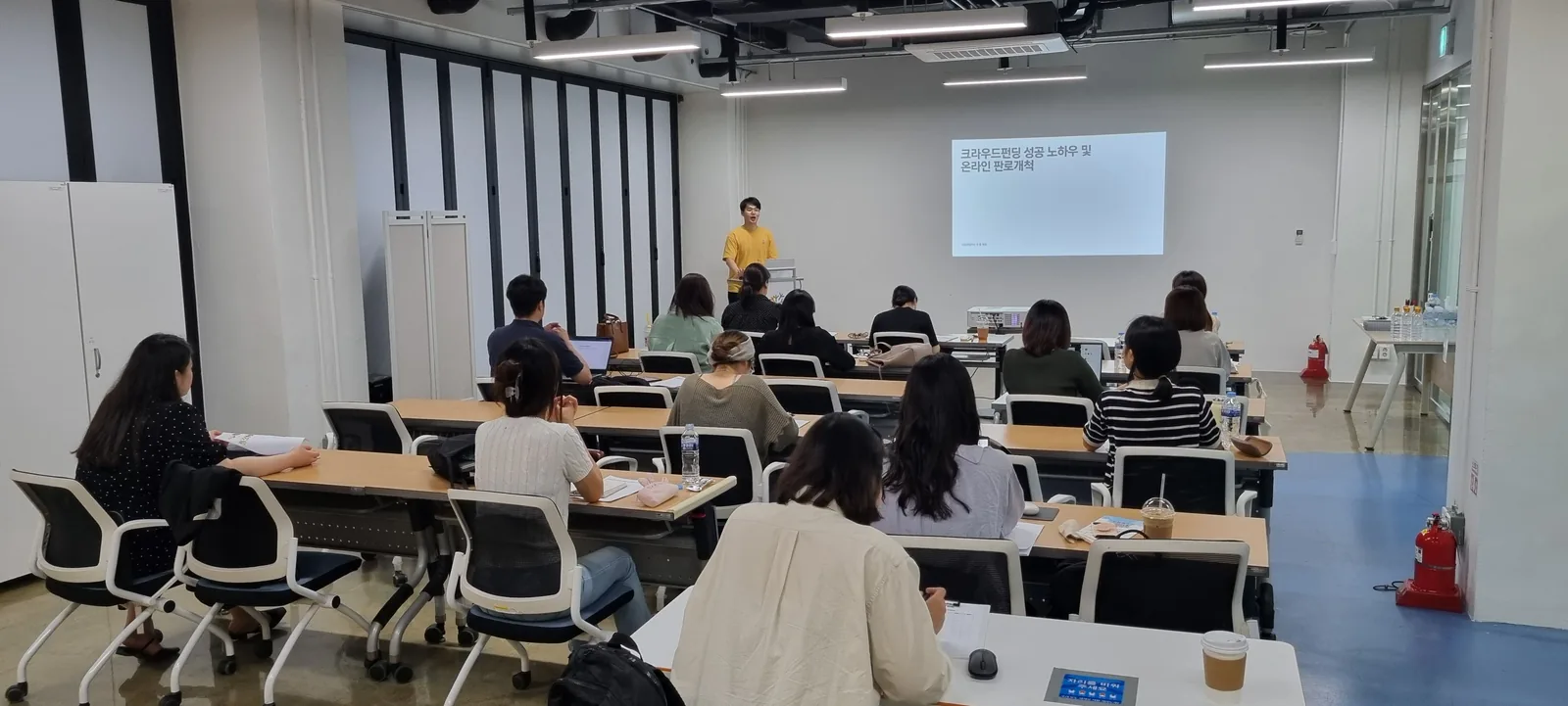 소상공인 디지털 전환과 AI 활용 교육 현장 사진